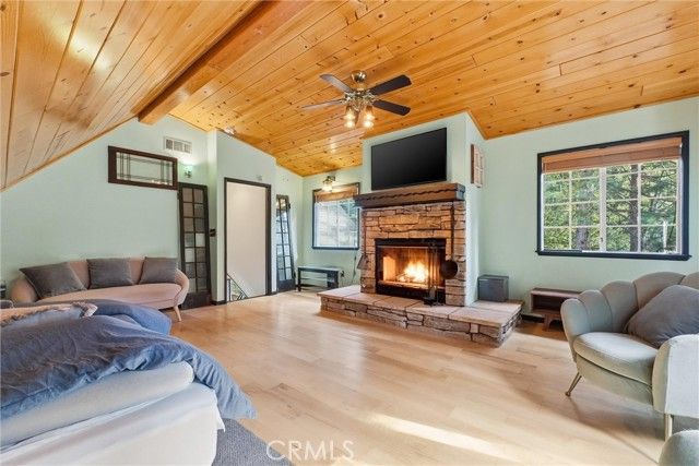 26355 Walnut Hills Dr AKA 276 Augusta Court, Lake Arrowhead, CA 92352