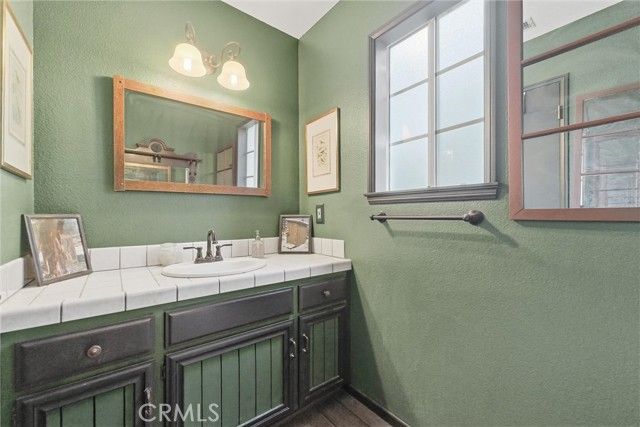 26355 Walnut Hills Dr AKA 276 Augusta Court, Lake Arrowhead, CA 92352