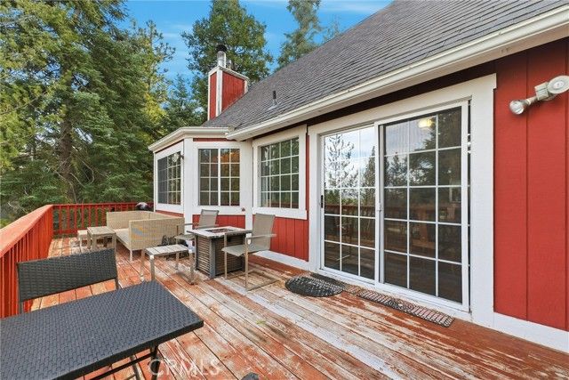 26355 Walnut Hills Dr AKA 276 Augusta Court, Lake Arrowhead, CA 92352