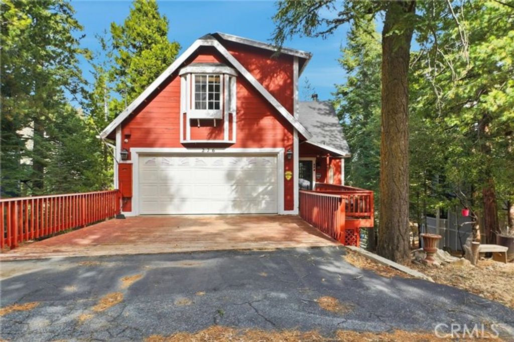 26355 Walnut Hills Dr AKA 276 Augusta Court, Lake Arrowhead, CA 92352