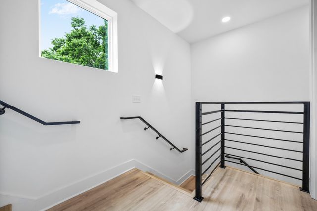 314 E Trinity Ln Apt 4, Nashville, TN 37207