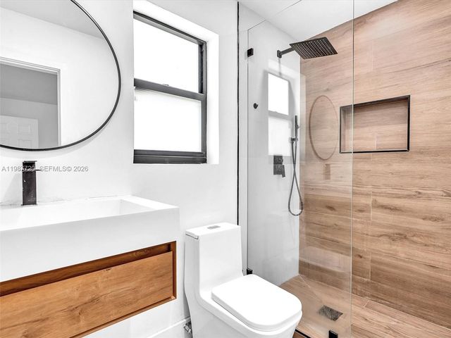 3193 Taft St, Hollywood, FL 33021