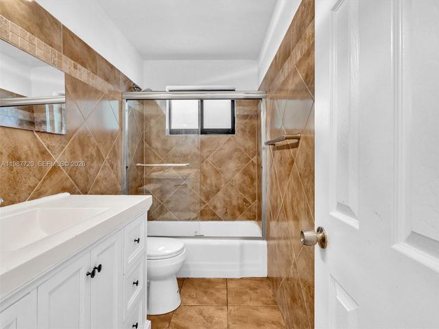 3193 Taft St, Hollywood, FL 33021