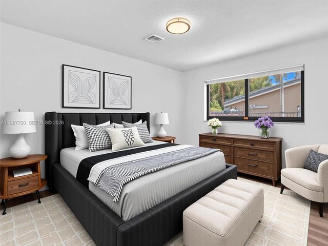 3193 Taft St, Hollywood, FL 33021