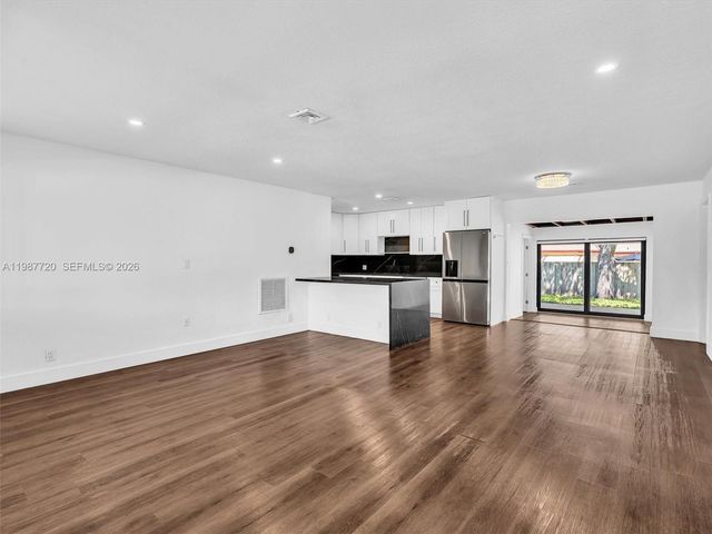 3193 Taft St, Hollywood, FL 33021