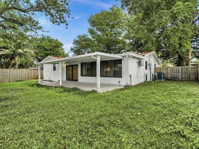 3193 Taft St, Hollywood, FL 33021