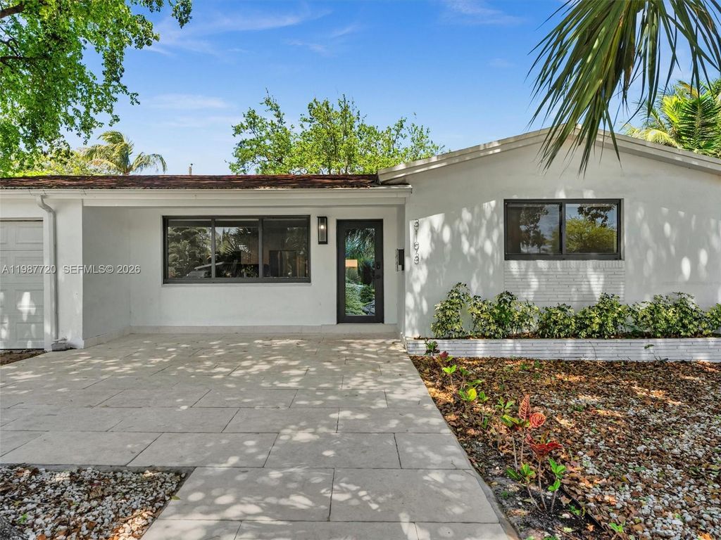 3193 Taft St, Hollywood, FL 33021