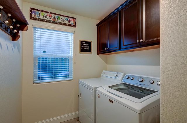 391 Maclure Avenue W, Madera, CA 93636