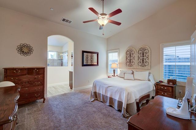 391 Maclure Avenue W, Madera, CA 93636