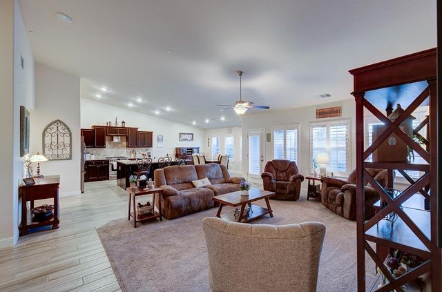 391 Maclure Avenue W, Madera, CA 93636