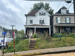 208 Delp St, Avalon, PA 15202