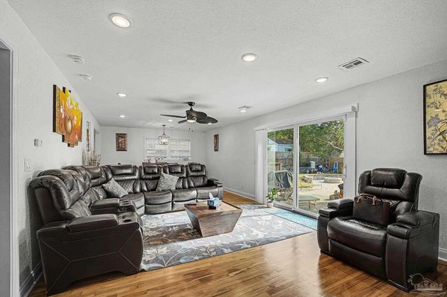 4401 N 12th Ave, Pensacola, FL 32503