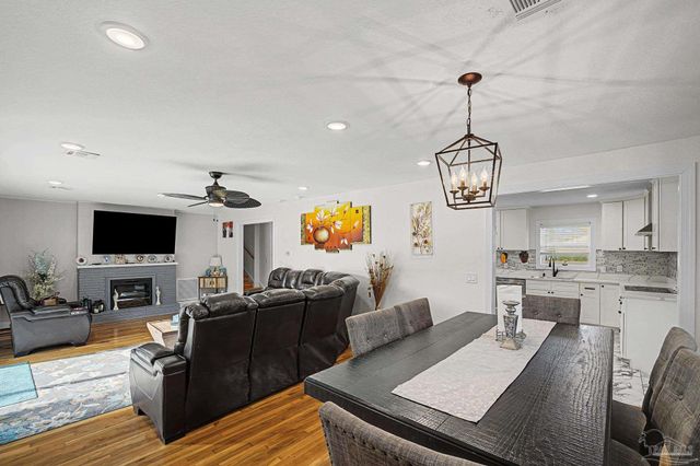 4401 N 12th Ave, Pensacola, FL 32503