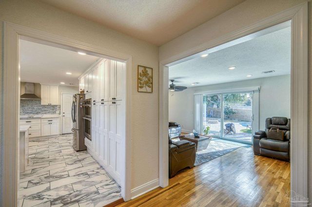 4401 N 12th Ave, Pensacola, FL 32503