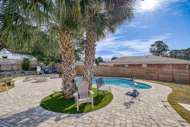 4401 N 12th Ave, Pensacola, FL 32503