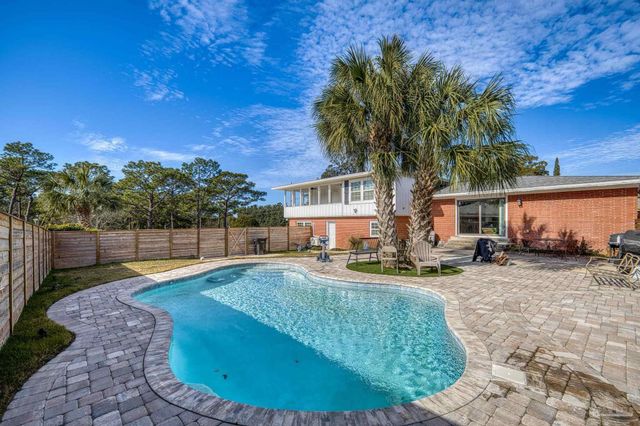 4401 N 12th Ave, Pensacola, FL 32503