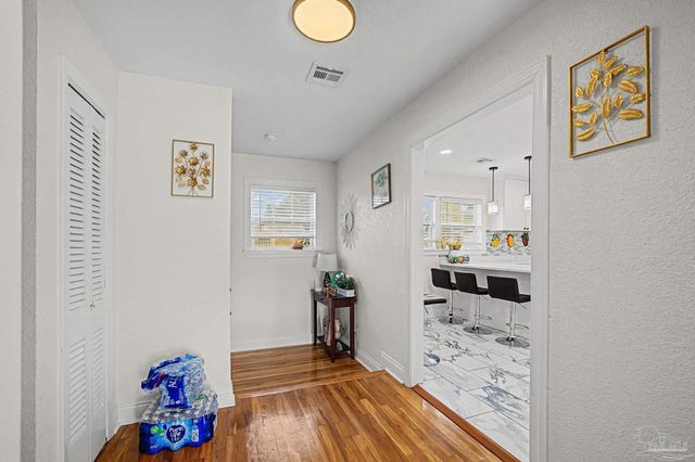 4401 N 12th Ave, Pensacola, FL 32503