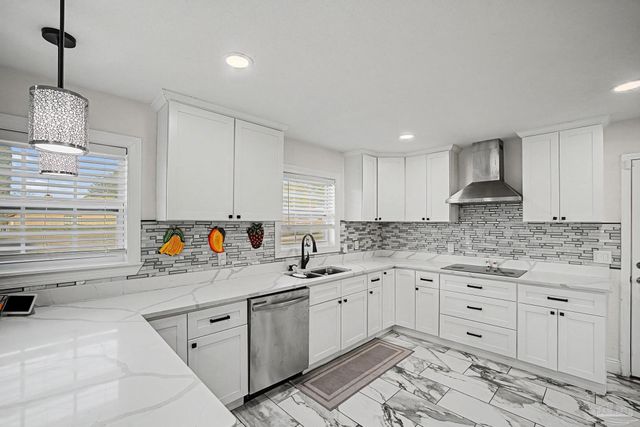 4401 N 12th Ave, Pensacola, FL 32503