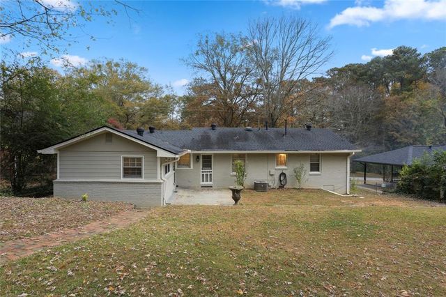 2120 Meadowbrook Lane SE, Marietta, GA 30067