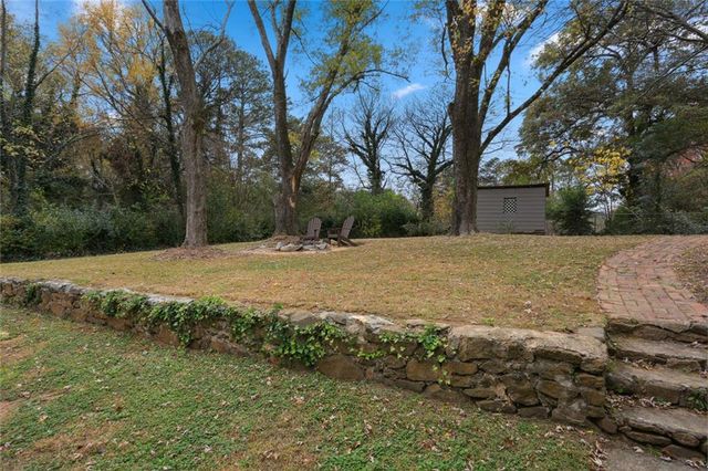 2120 Meadowbrook Lane SE, Marietta, GA 30067