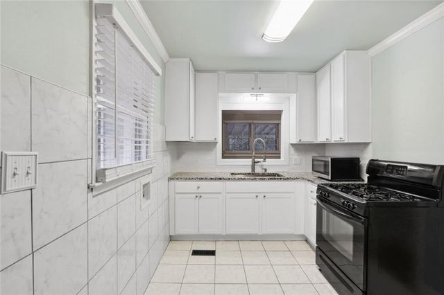 2120 Meadowbrook Lane SE, Marietta, GA 30067