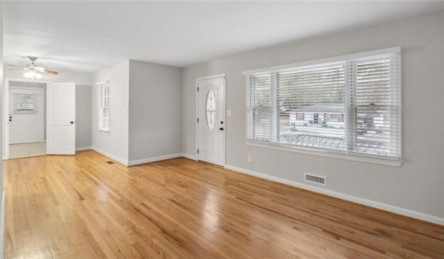 2120 Meadowbrook Lane SE, Marietta, GA 30067