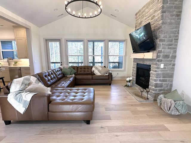 167 Happy Valley Lane, Morganton, GA 30560