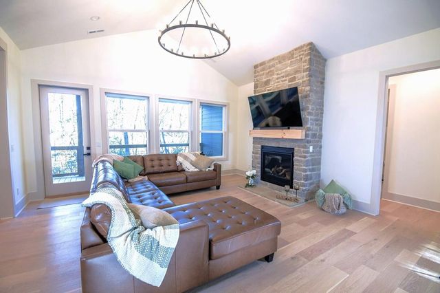 167 Happy Valley Lane, Morganton, GA 30560