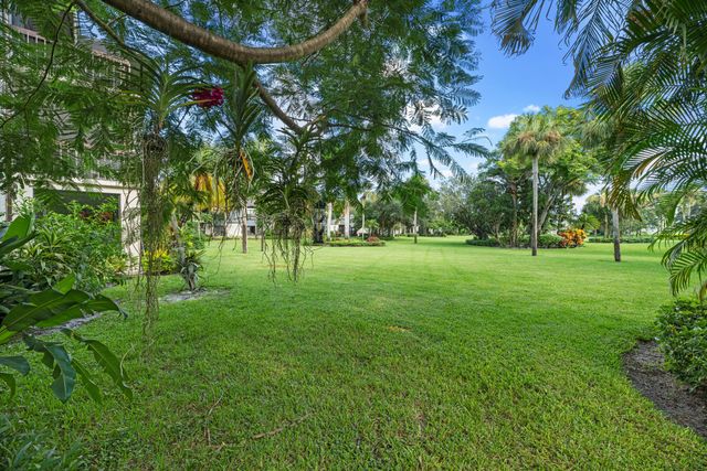 13362 Polo Road W B102, Wellington, FL 33414