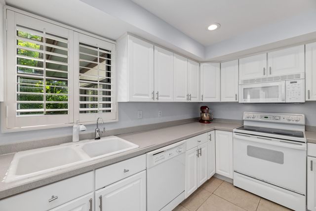 13362 Polo Road W B102, Wellington, FL 33414