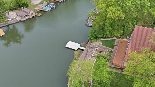 7616 NW Eastside Drive, Weatherby Lake, MO 64152