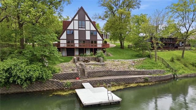 7616 NW Eastside Drive, Weatherby Lake, MO 64152