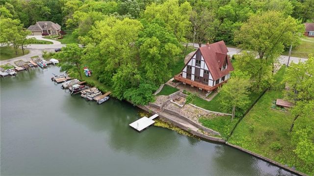 7616 NW Eastside Drive, Weatherby Lake, MO 64152