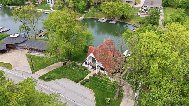 7616 NW Eastside Drive, Weatherby Lake, MO 64152