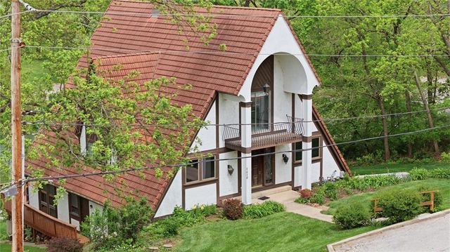 7616 NW Eastside Drive, Weatherby Lake, MO 64152