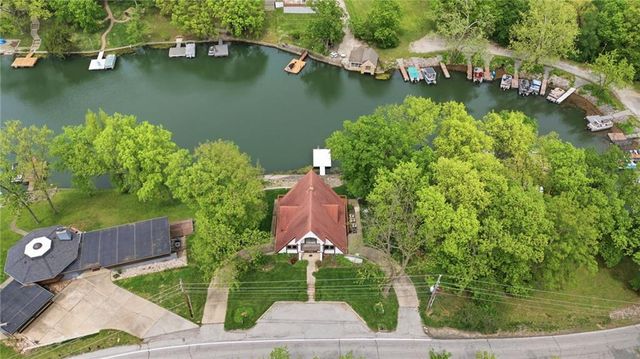 7616 NW Eastside Drive, Weatherby Lake, MO 64152