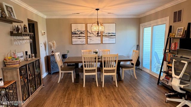 6 Kilmer Court, Freehold, NJ 07728
