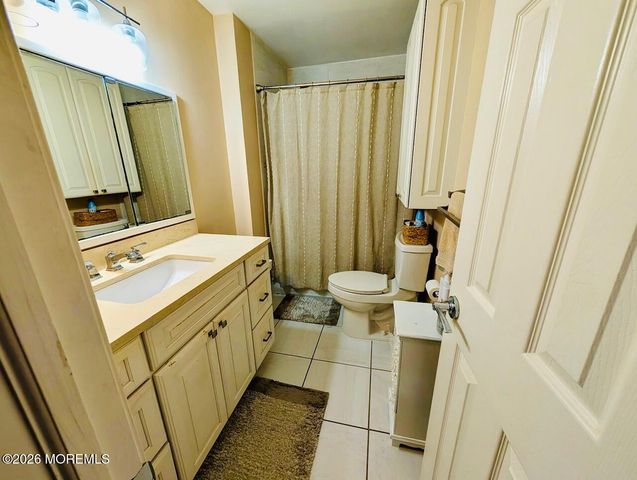 6 Kilmer Court, Freehold, NJ 07728
