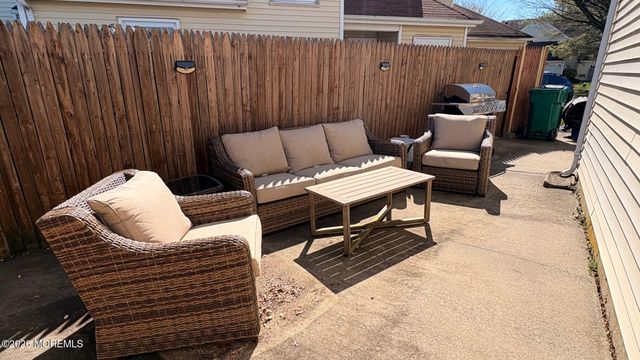 6 Kilmer Court, Freehold, NJ 07728