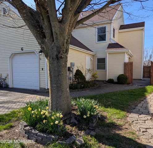 6 Kilmer Court, Freehold, NJ 07728