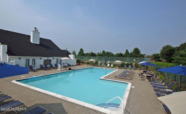 6 Kilmer Court, Freehold, NJ 07728