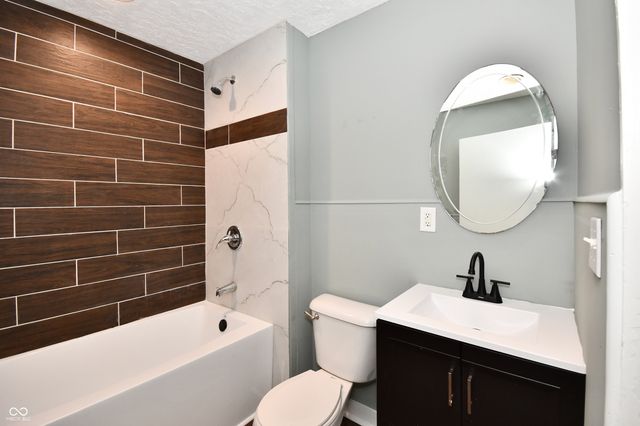 912 W 1st Street, Anderson, IN 46016