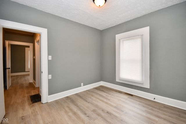 912 W 1st Street, Anderson, IN 46016