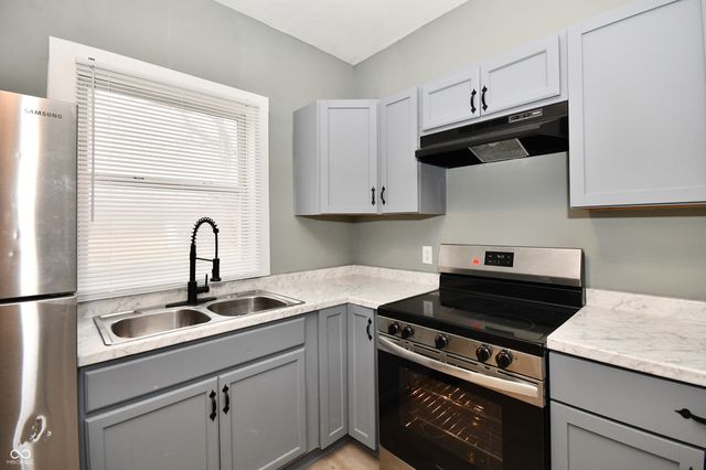 912 W 1st Street, Anderson, IN 46016