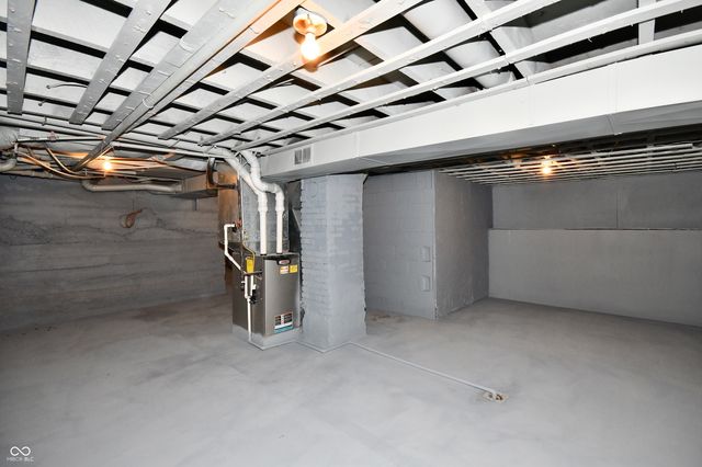 912 W 1st Street, Anderson, IN 46016