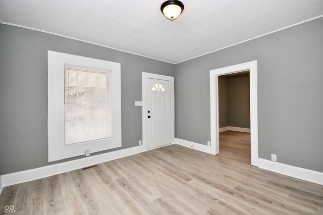 912 W 1st Street, Anderson, IN 46016