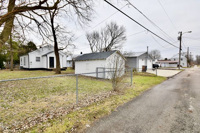 912 W 1st Street, Anderson, IN 46016