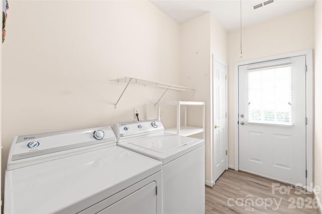 9205 Duckhorn Drive, Charlotte, NC 28277