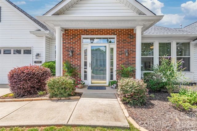 9205 Duckhorn Drive, Charlotte, NC 28277