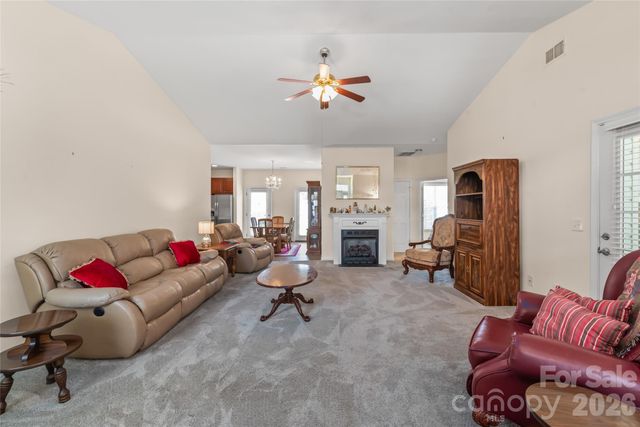9205 Duckhorn Drive, Charlotte, NC 28277